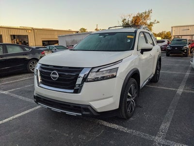 2024 Nissan Pathfinder Platinum