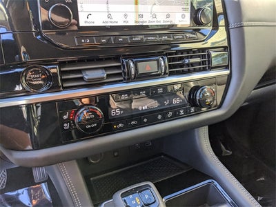 2025 Nissan Pathfinder Platinum