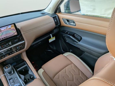 2026 Nissan Pathfinder Platinum