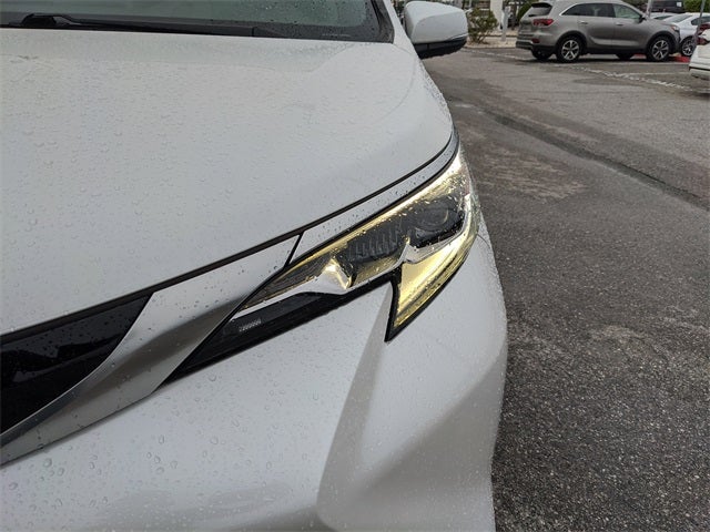 2023 Toyota Sienna Platinum 7 Passenger