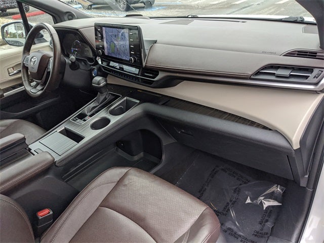 2023 Toyota Sienna Platinum 7 Passenger