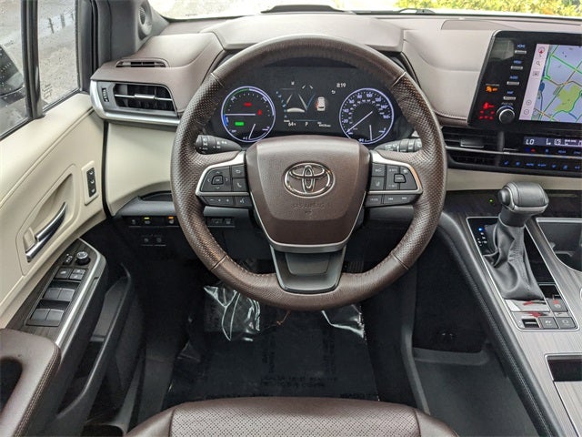 2023 Toyota Sienna Platinum 7 Passenger