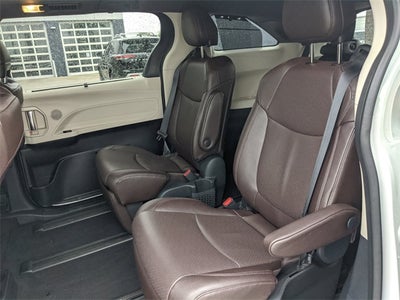 2023 Toyota Sienna Platinum 7 Passenger