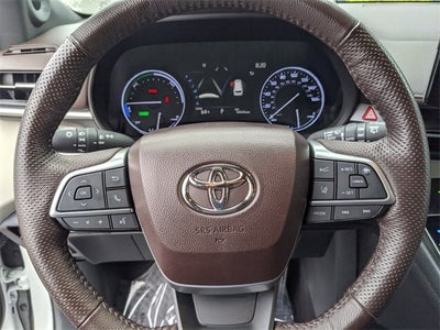 2023 Toyota Sienna Platinum 7 Passenger