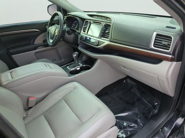 2016 Toyota Highlander Limited Platinum V6