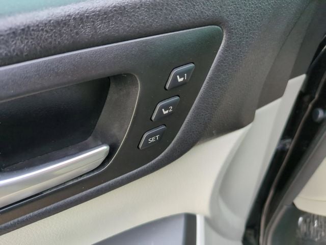 2016 Toyota Highlander Limited Platinum V6