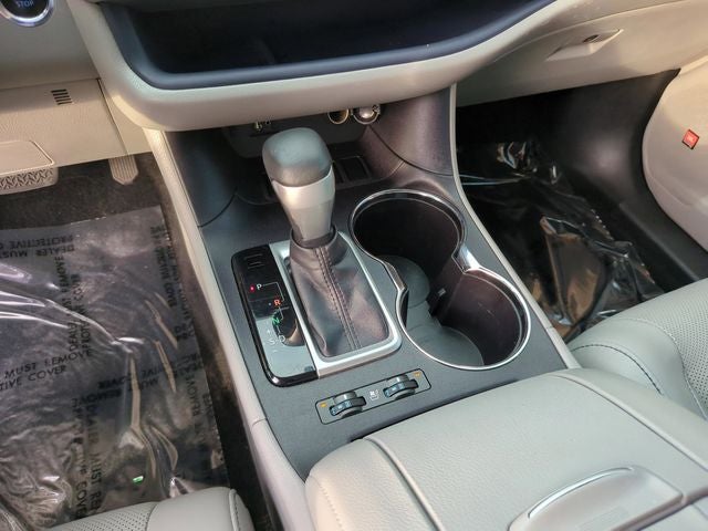 2016 Toyota Highlander Limited Platinum V6