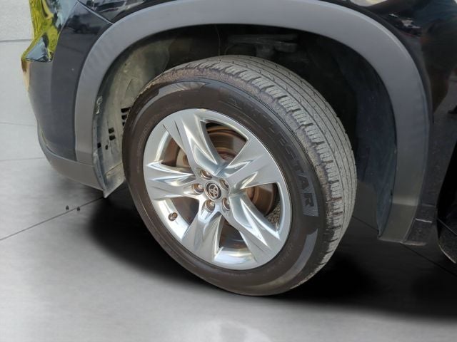 2016 Toyota Highlander Limited Platinum V6