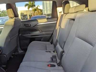 2019 Toyota Highlander LE