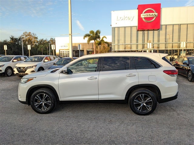 2019 Toyota Highlander LE