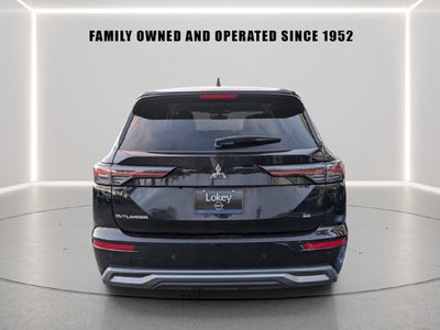 2025 Mitsubishi Outlander SE