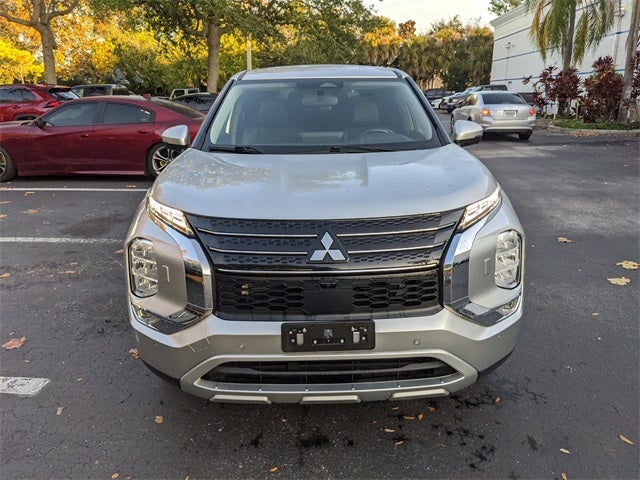 2024 Mitsubishi Outlander SE Black Edition