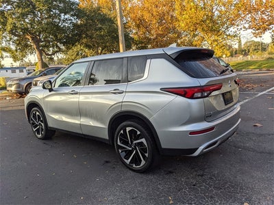 2024 Mitsubishi Outlander SE Black Edition