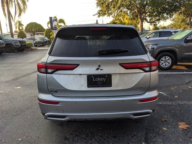 2024 Mitsubishi Outlander SE Black Edition