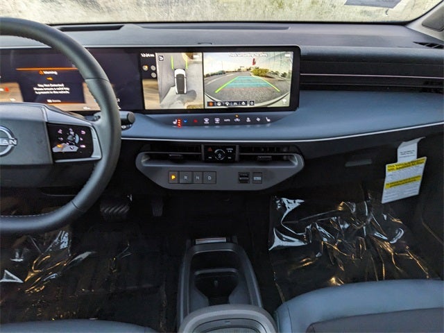 2026 Nissan LEAF PLATINUM+