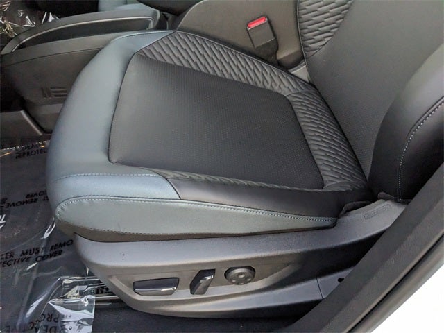 2026 Nissan LEAF PLATINUM+