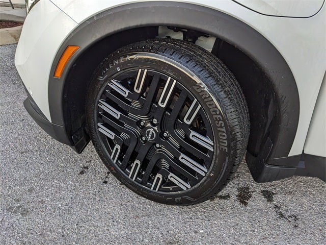 2026 Nissan LEAF PLATINUM+