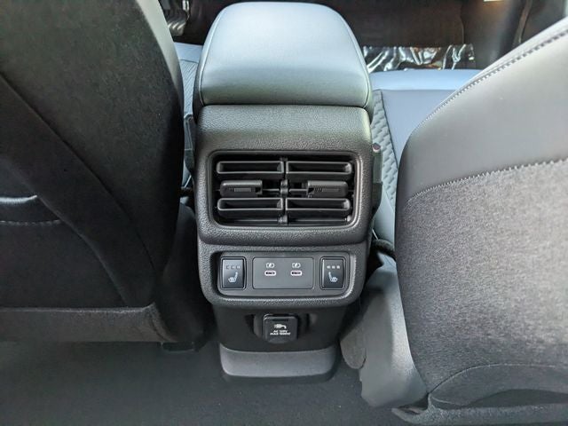 2026 Nissan LEAF PLATINUM+