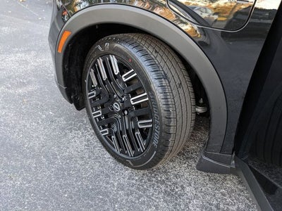 2026 Nissan LEAF PLATINUM+