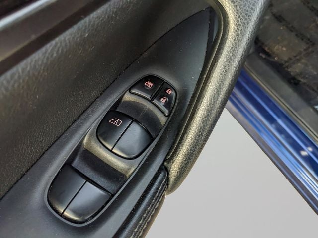 2022 Nissan Rogue Sport S