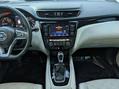 2022 Nissan Rogue Sport SV