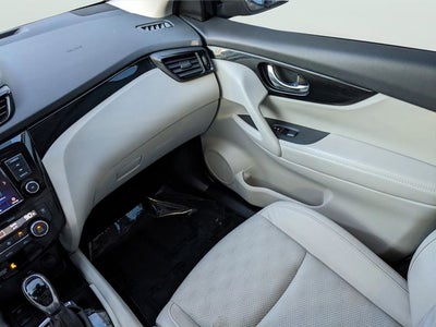 2022 Nissan Rogue Sport SV