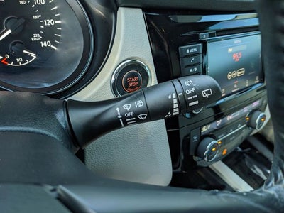 2022 Nissan Rogue Sport SV