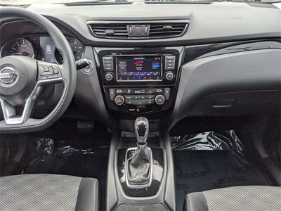 2020 Nissan Rogue Sport SV