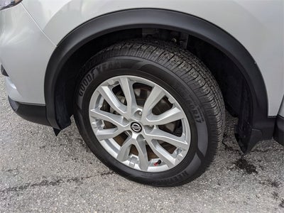 2020 Nissan Rogue Sport SV