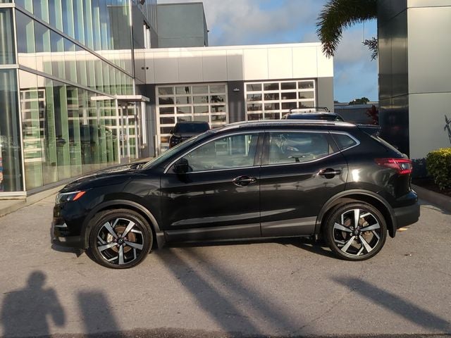 2022 Nissan Rogue Sport SL