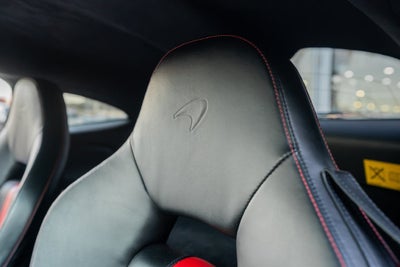 2017 McLaren 570S Base