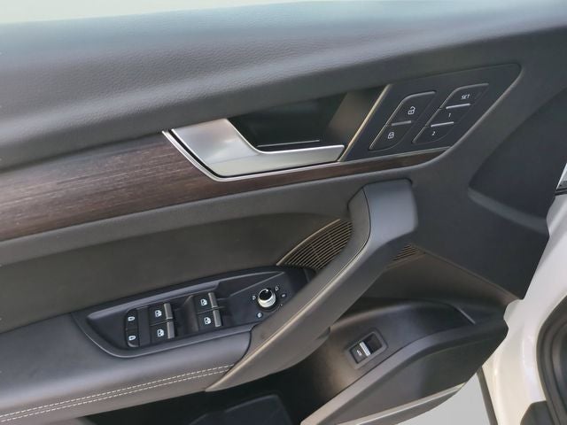 2024 Audi Q5 45 S line Premium Plus quattro