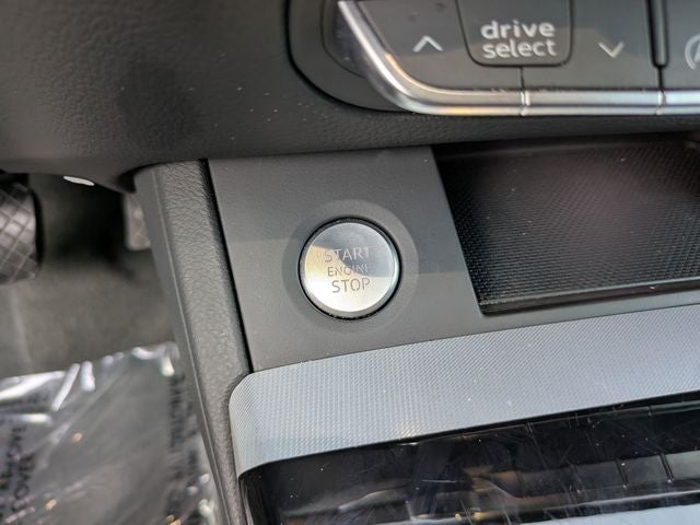 2025 Audi Q5 45 S line Premium quattro