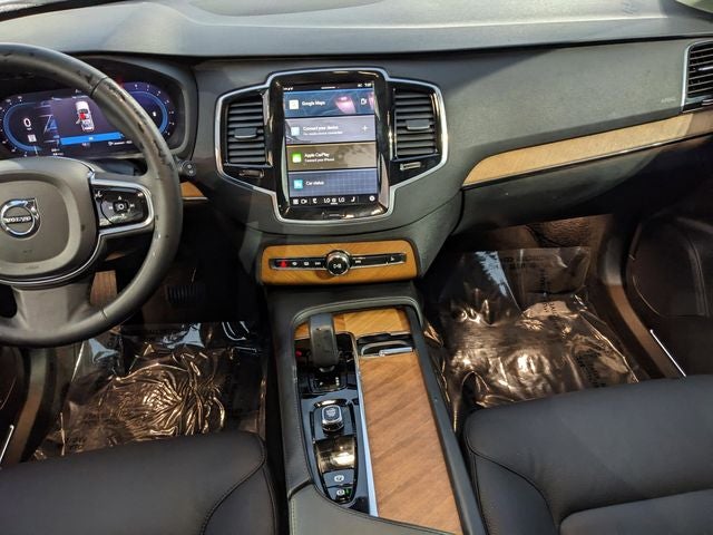 2024 Volvo XC90 B5 Plus