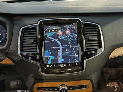 2024 Volvo XC90 B5 Plus