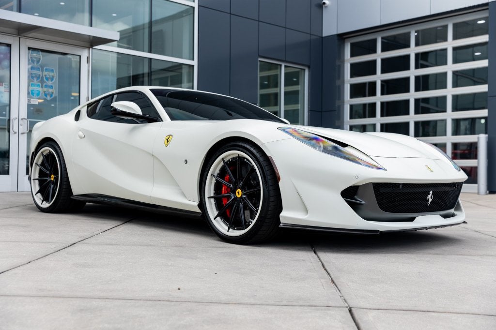2019 Ferrari 812 Superfast Base