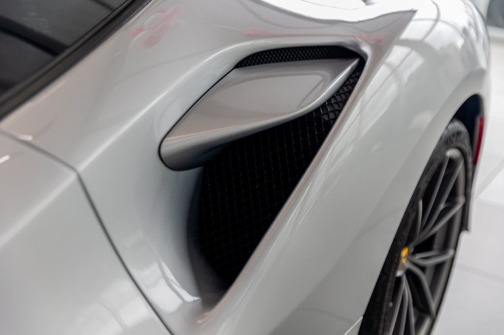 2021 Ferrari F8 Tributo Base