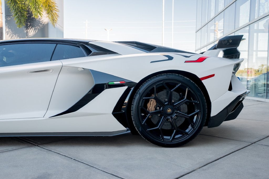 2019 Lamborghini Aventador LP770-4 SVJ