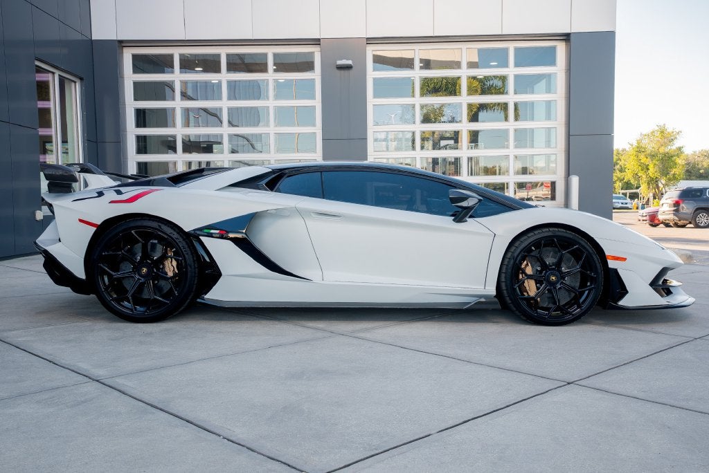 2019 Lamborghini Aventador LP770-4 SVJ