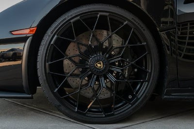 2023 Lamborghini Huracan STO Base