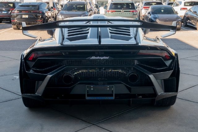2023 Lamborghini Huracan STO Base