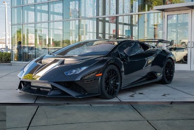 2023 Lamborghini Huracan STO Base