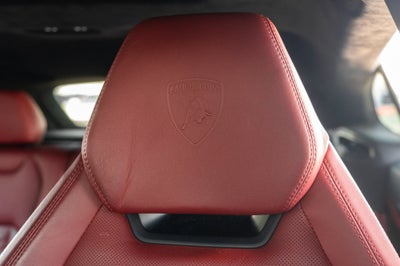 2021 Lamborghini Urus Base