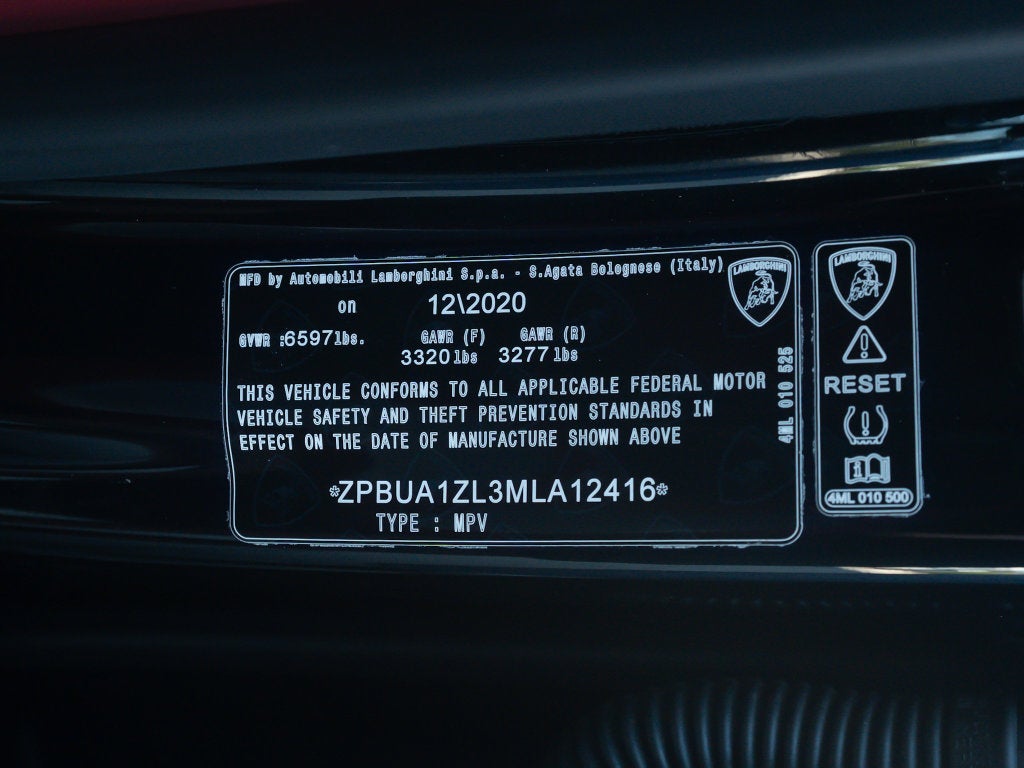 2021 Lamborghini Urus Base