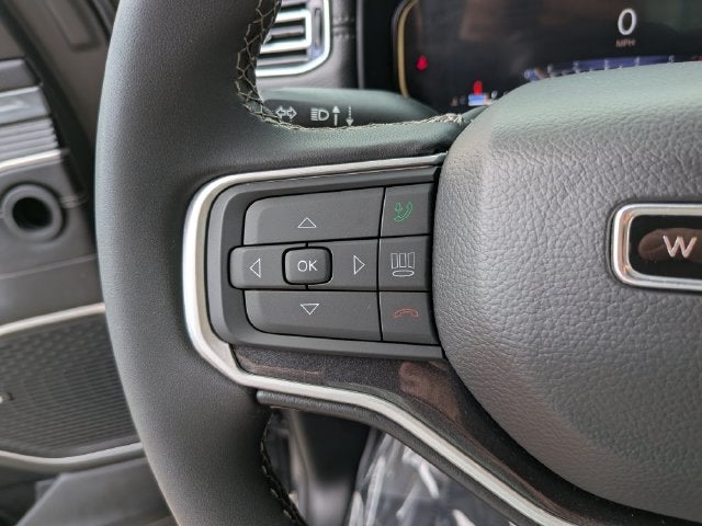 2023 Jeep Wagoneer Base