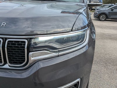 2023 Jeep Wagoneer Base