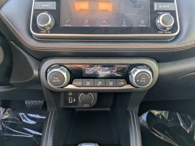 2018 Nissan Kicks SR Blue w white roof