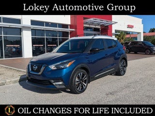 2018 Nissan Kicks SR Blue w white roof