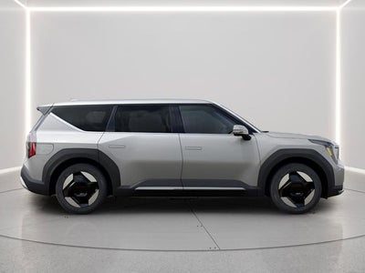 2026 Kia EV9 Light Long Range