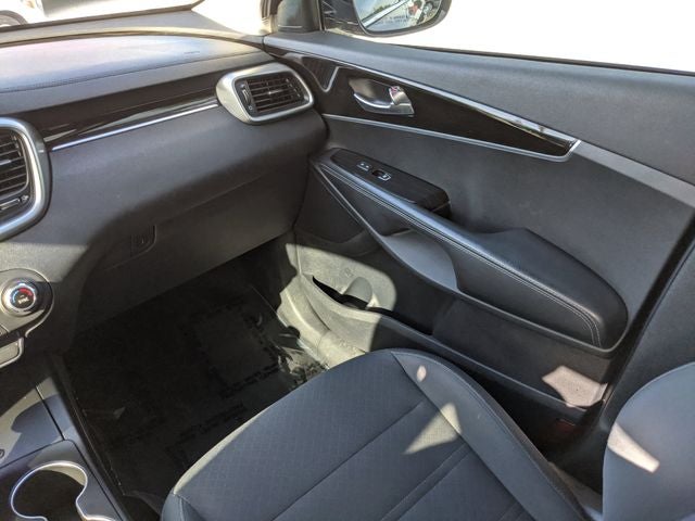 2020 Kia Sorento S